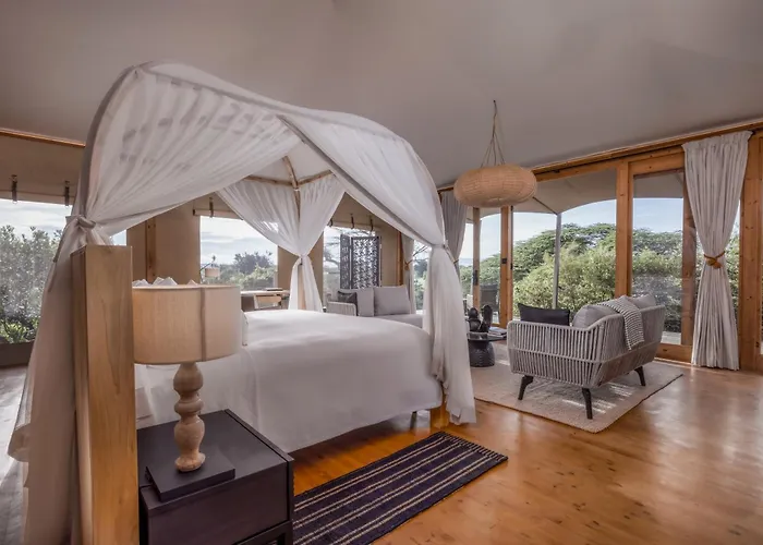 Maasai Mara 5 Star Hotels
