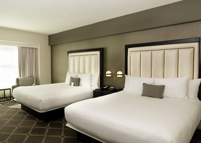 Salem 5 Star Hotels