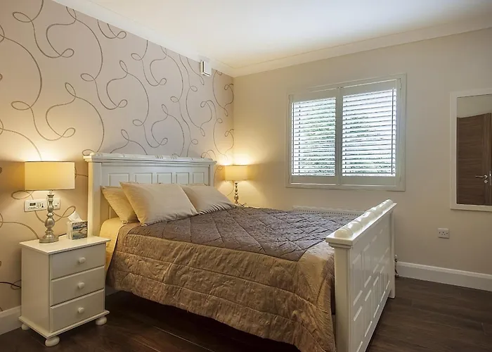 Sea Breeze Lodge B&B Galway 4 star