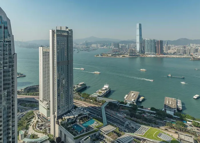 Four Seasons Hotel Hong Kong 5 star